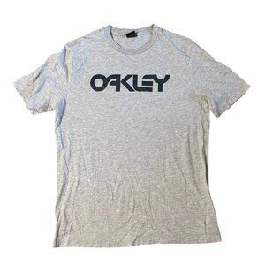 Oakley mens light gray t shirt